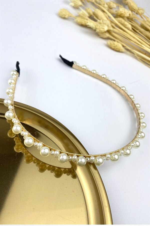 Embroidery Elegance Headband-002
