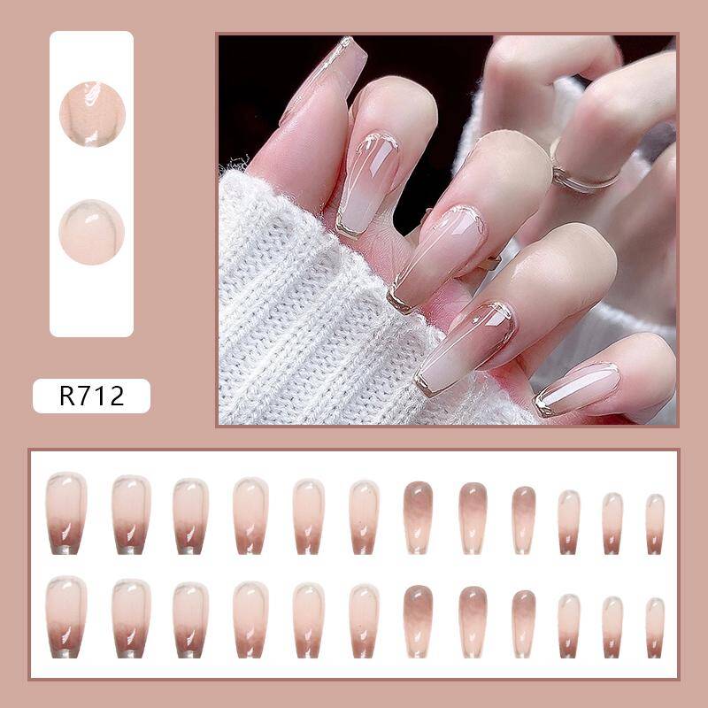 Press-On Nails R712