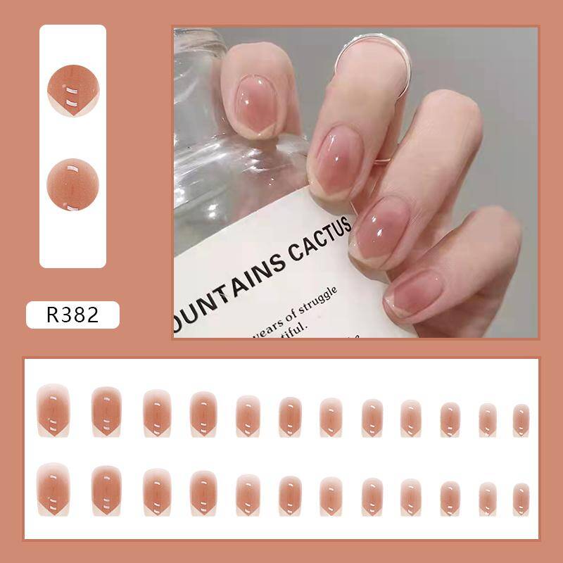 Press-On Nails R382