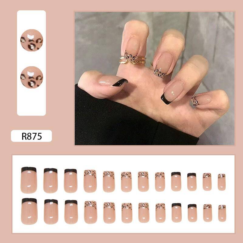 Press-On Nails R875