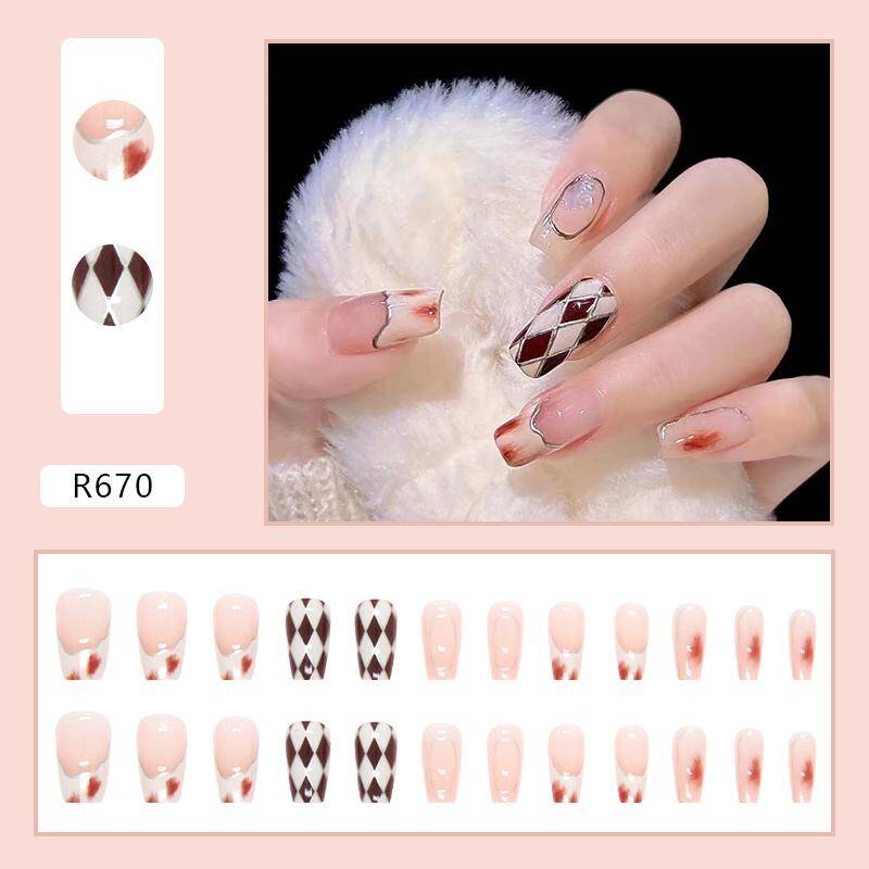 Press-On Nails R670