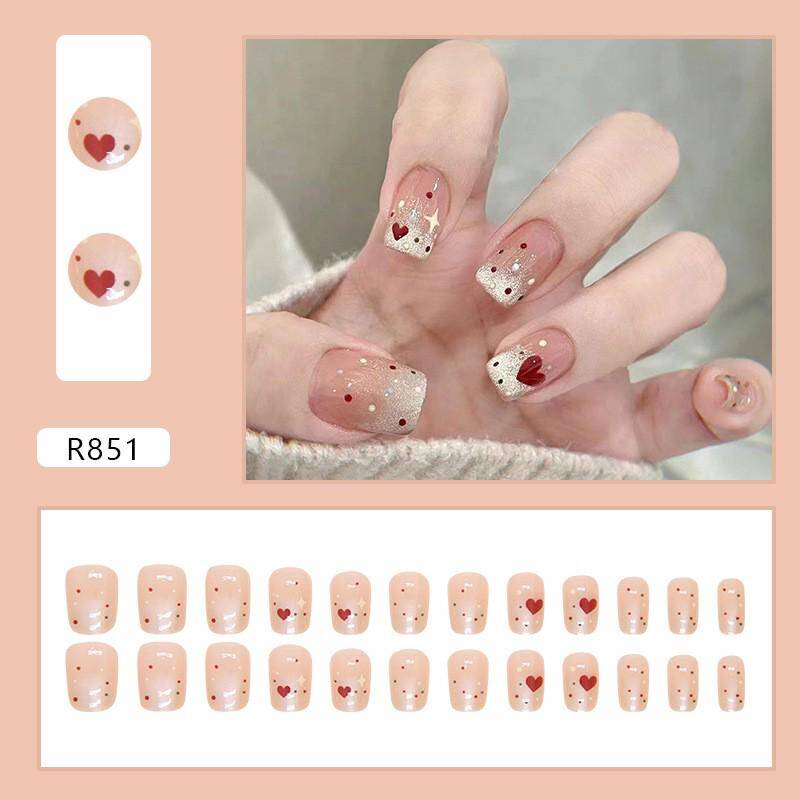 Press-On Nails R851