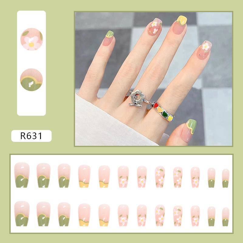 Press-On Nails R631